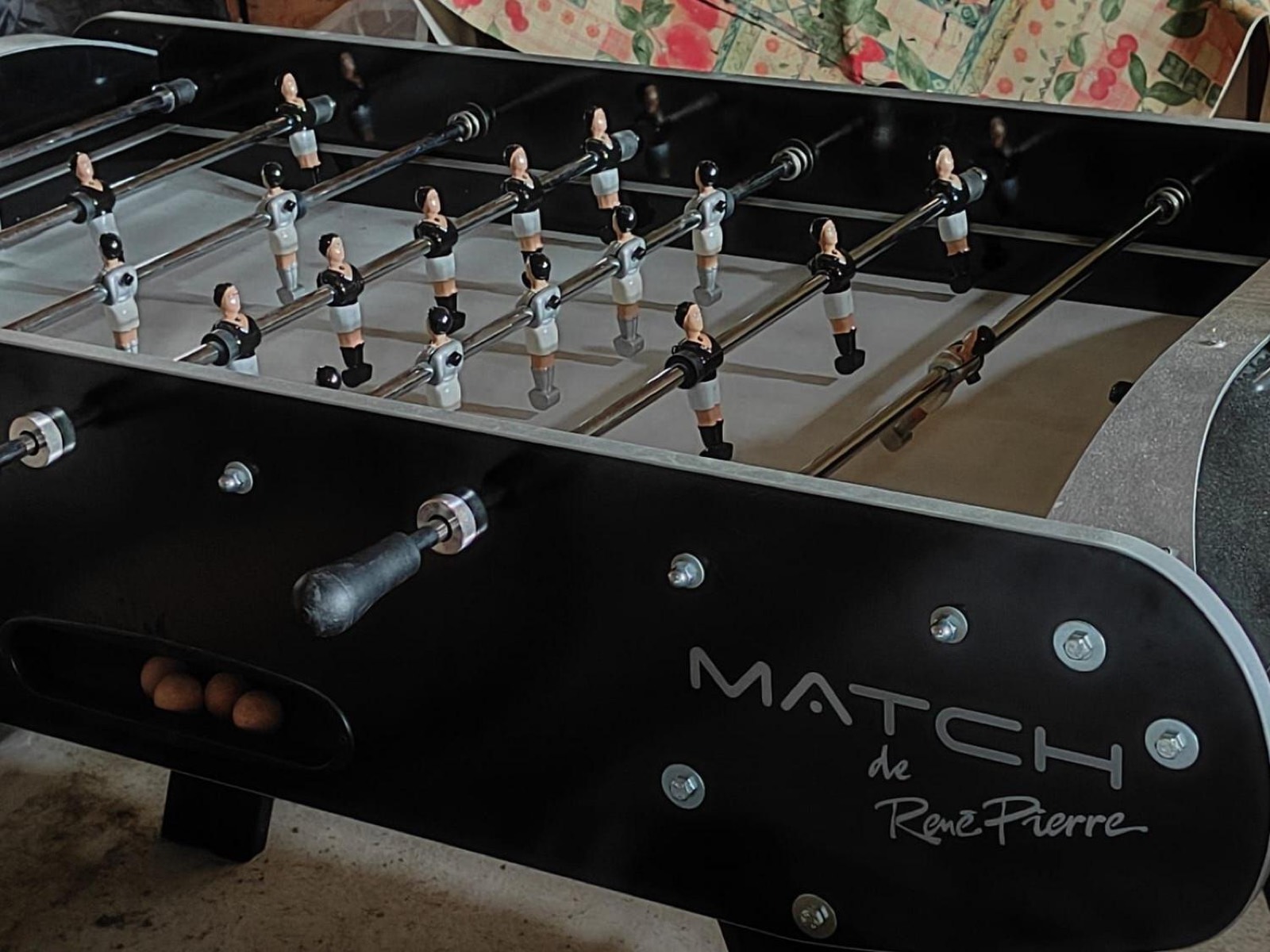 Baby-foot dans la salle de jeux