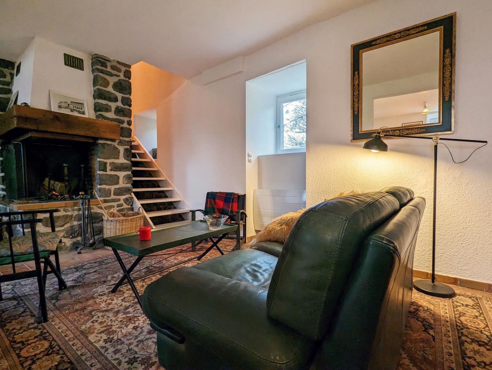 Cosy living room, fireplace lit